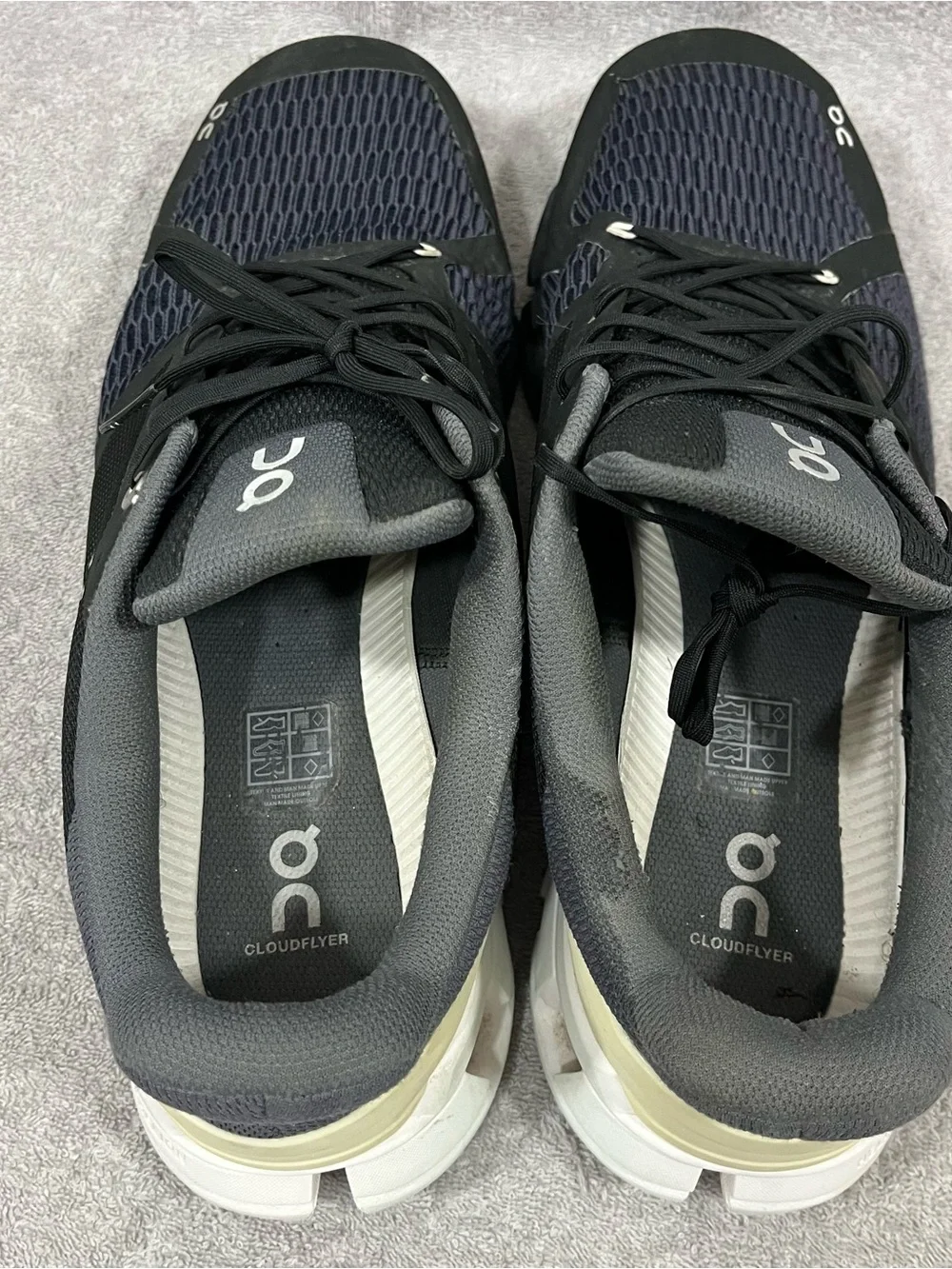 On Running Cloudflyer Black/White Running Shoes Men's sz 12.5